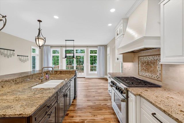 1736 Alysen Lane, Waunakee, WI 53597