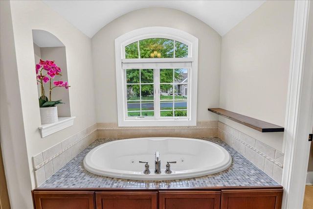 1736 Alysen Lane, Waunakee, WI 53597