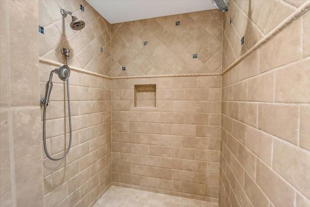 1736 Alysen Lane, Waunakee, WI 53597