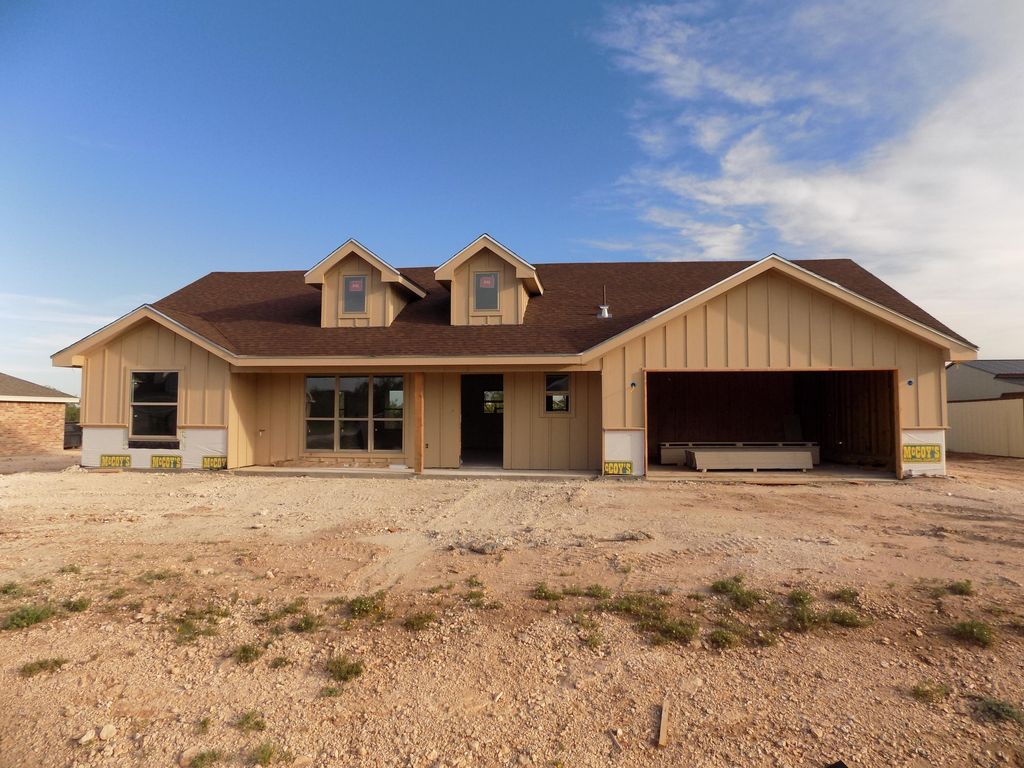 Image 1 of property listing at 9737 Jaguar Trail, San Angelo, TX 76901