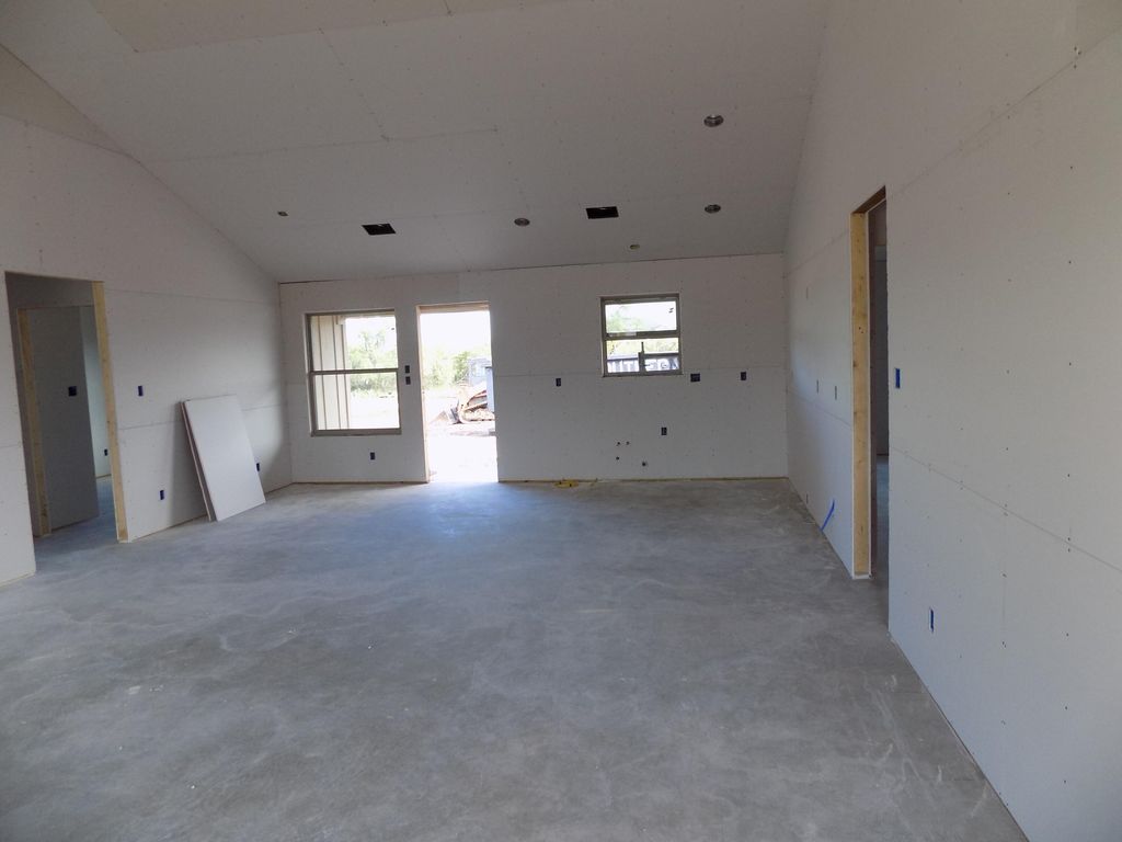 Image 3 of property listing at 9737 Jaguar Trail, San Angelo, TX 76901