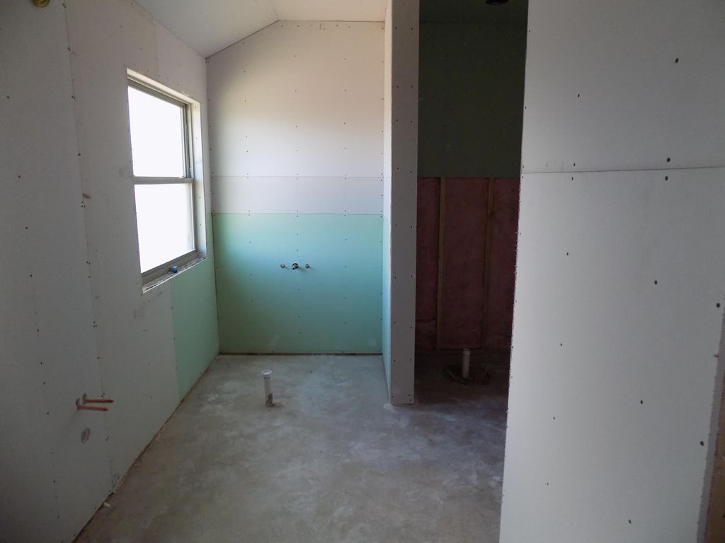 Image 7 of property listing at 9737 Jaguar Trail, San Angelo, TX 76901