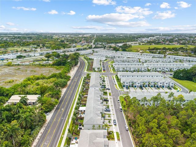 28993 SW 162nd Ct, Homestead, FL 33033