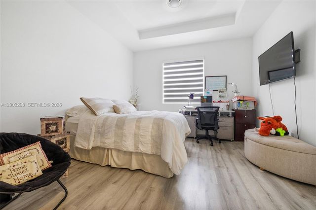 28993 SW 162nd Ct, Homestead, FL 33033