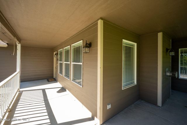 2591 W Diamond Bar RD, Rathdrum, ID 83858