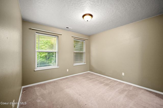 2591 W Diamond Bar RD, Rathdrum, ID 83858