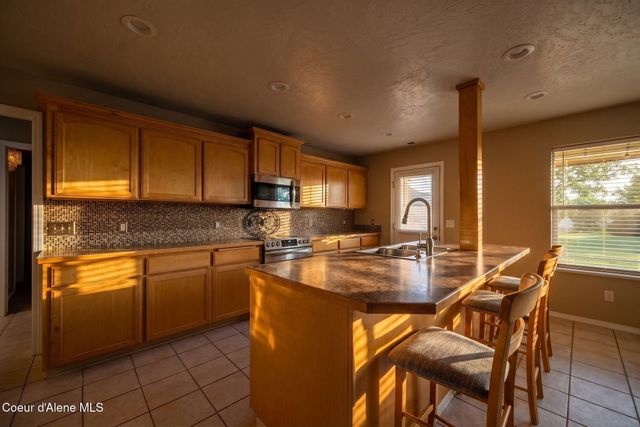 2591 W Diamond Bar RD, Rathdrum, ID 83858