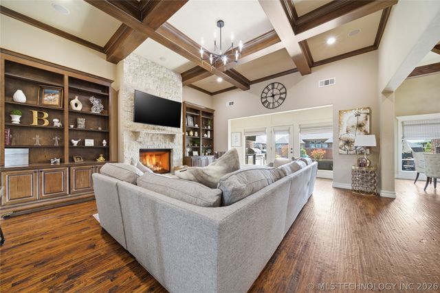 122 E 128th Street S, Jenks, OK 74037
