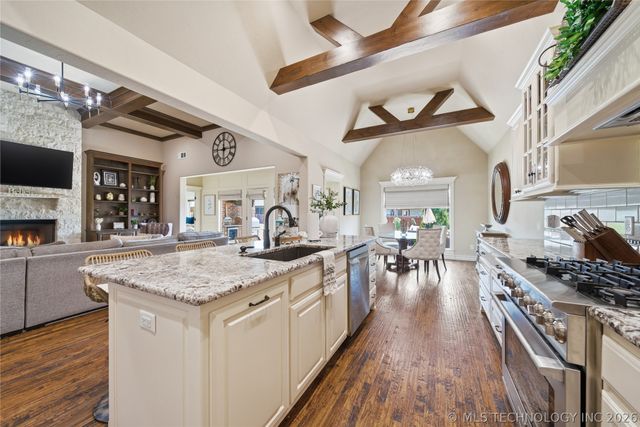 122 E 128th Street S, Jenks, OK 74037