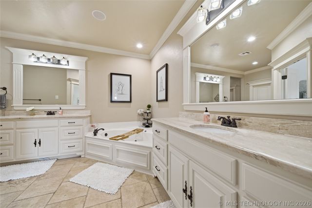 122 E 128th Street S, Jenks, OK 74037