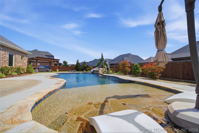 122 E 128th Street S, Jenks, OK 74037