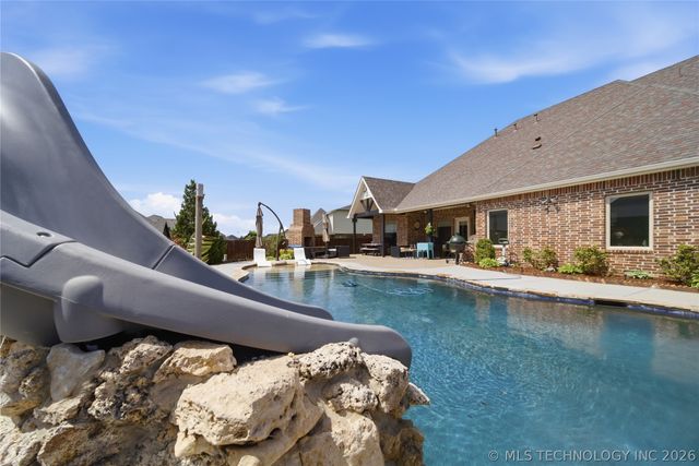 122 E 128th Street S, Jenks, OK 74037