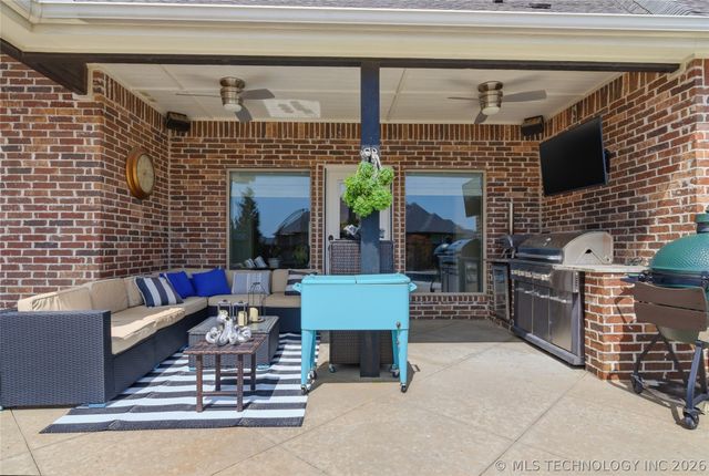 122 E 128th Street S, Jenks, OK 74037