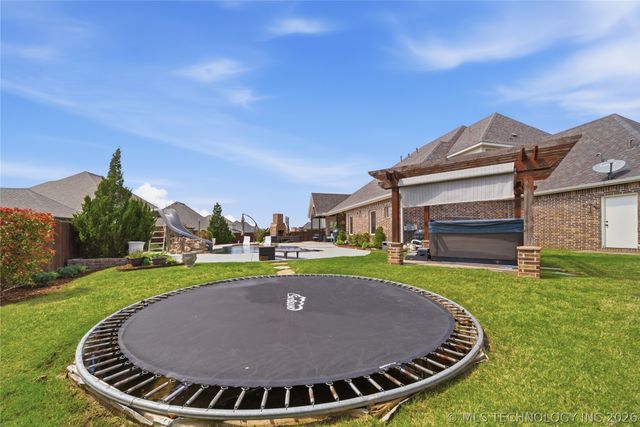 122 E 128th Street S, Jenks, OK 74037