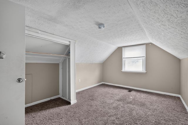 584 S Ashburton Road, Columbus, OH 43213