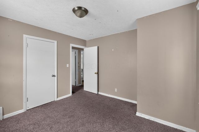 584 S Ashburton Road, Columbus, OH 43213