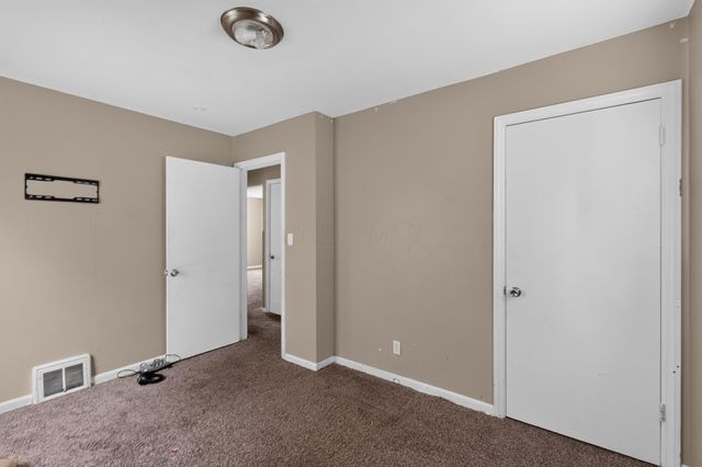 584 S Ashburton Road, Columbus, OH 43213