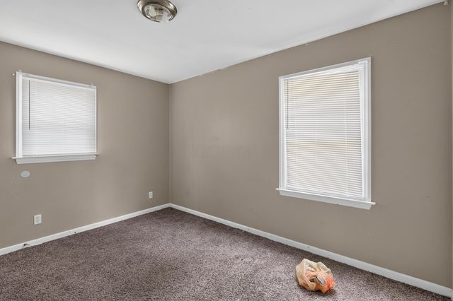584 S Ashburton Road, Columbus, OH 43213