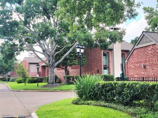 7447 Cambridge Street 30, Houston, TX 77054