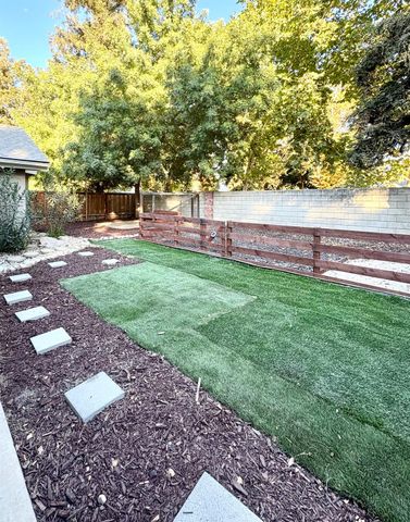 605 E Pintail Circle, Fresno, CA 93730
