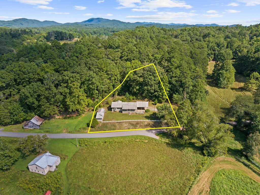 15 Gustason Drive, Blairsville, GA 30512