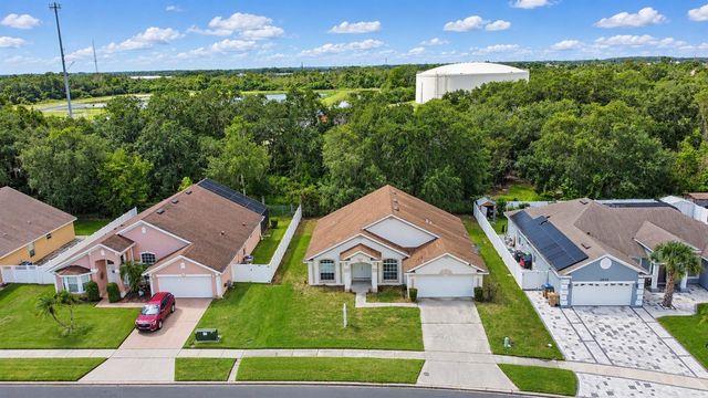 2621 GOLD DUST CIRCLE, Kissimmee, FL 34744