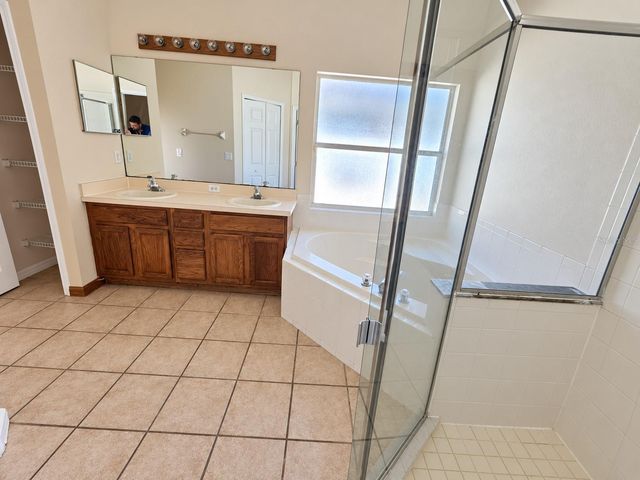 2621 GOLD DUST CIRCLE, Kissimmee, FL 34744