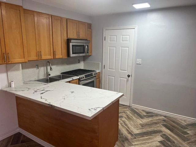 6161 Horton Dr., La Mesa, CA 91942