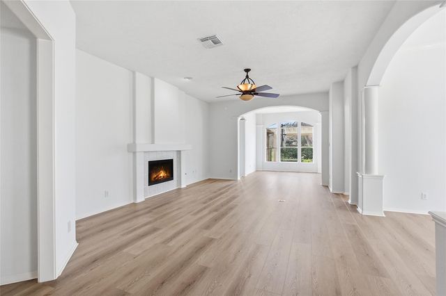 2326 Fairway Pointe Drive, League City, TX 77573