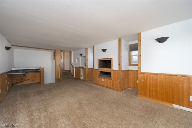 204 S Prospect Avenue, Hartville, OH 44632