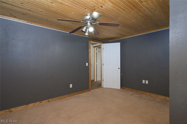 204 S Prospect Avenue, Hartville, OH 44632