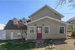 204 S Prospect Avenue, Hartville, OH 44632