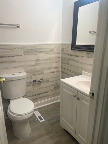 10445 Austin Avenue C, Oak Lawn, IL 60453