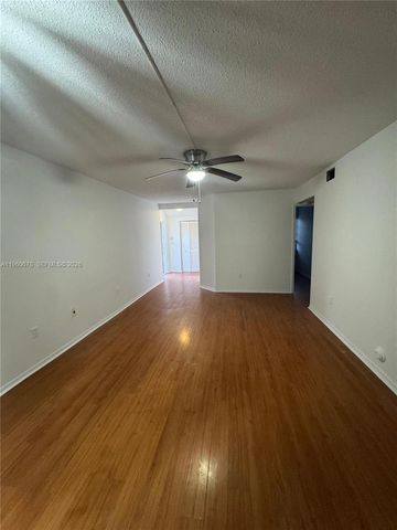 7045 NW 173rd Dr 311, Hialeah, FL 33015