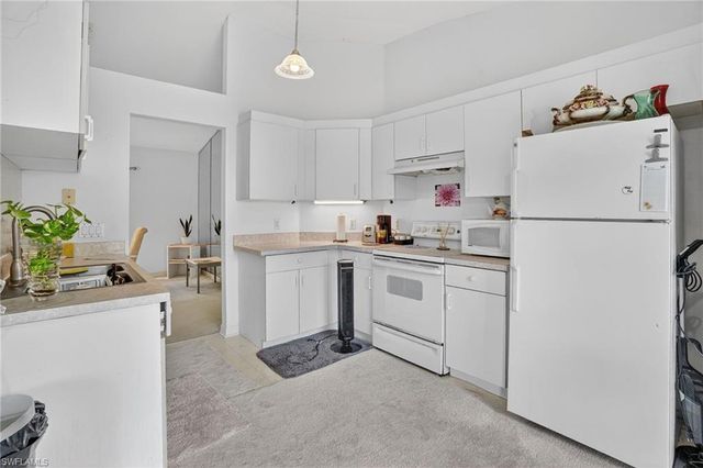 3920 10th ST N, Naples, FL 34103