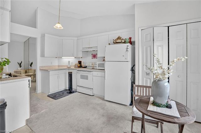 3920 10th ST N, Naples, FL 34103