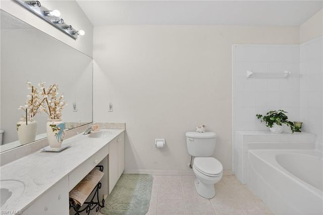 3920 10th ST N, Naples, FL 34103