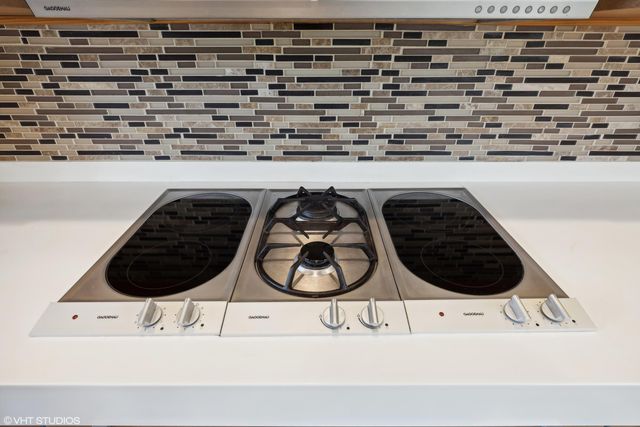12 Ridge Drive, Dune Acres, IN 46304
