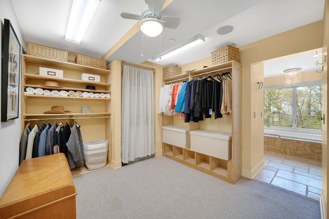 12 Ridge Drive, Dune Acres, IN 46304