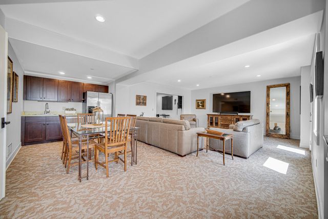 12 Ridge Drive, Dune Acres, IN 46304