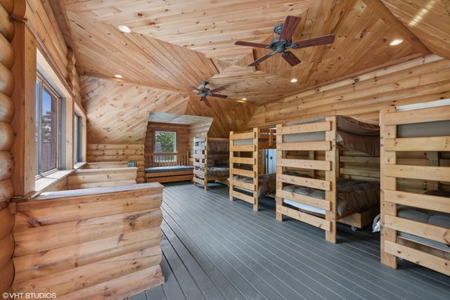 12 Ridge Drive, Dune Acres, IN 46304