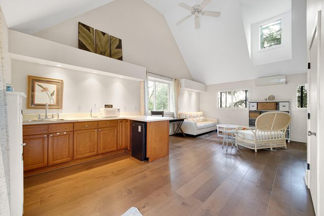 12 Ridge Drive, Dune Acres, IN 46304