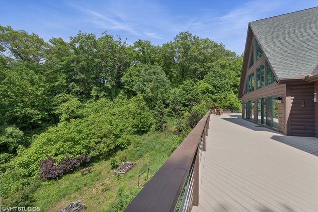 12 Ridge Drive, Dune Acres, IN 46304
