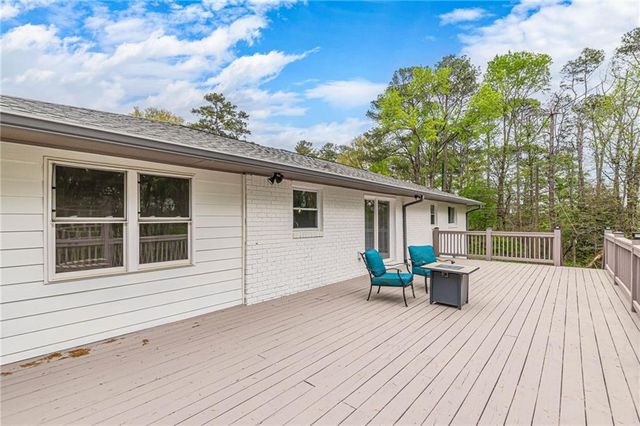 2396 Elmwood Circle SE, Smyrna, GA 30339