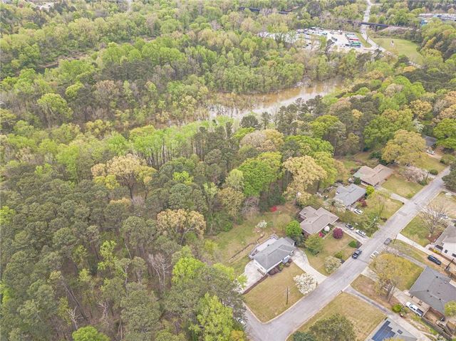 2396 Elmwood Circle SE, Smyrna, GA 30339