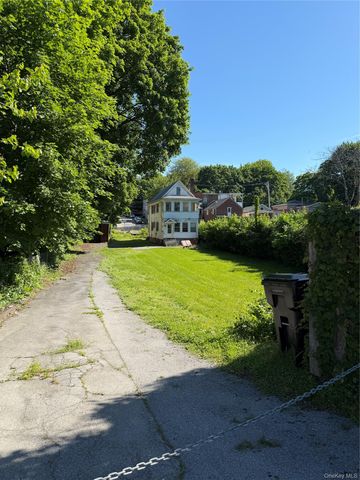 15 Duane Street, Poughkeepsie, NY 12601