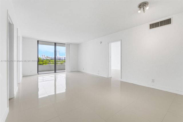 500 Three Islands Blvd 223, Hallandale Beach, FL 33009