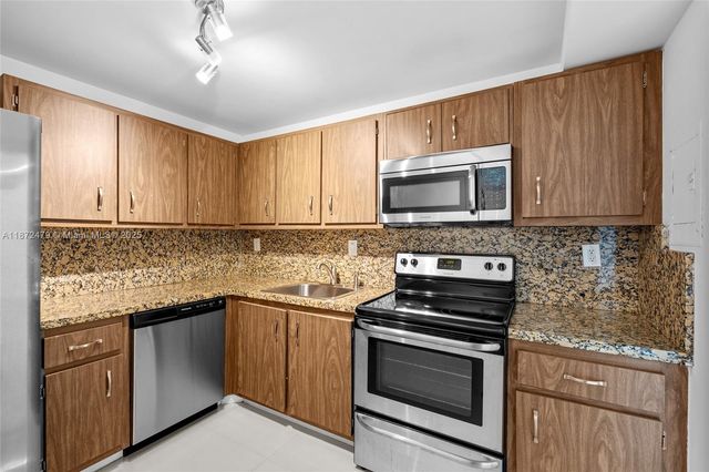 500 Three Islands Blvd 223, Hallandale Beach, FL 33009