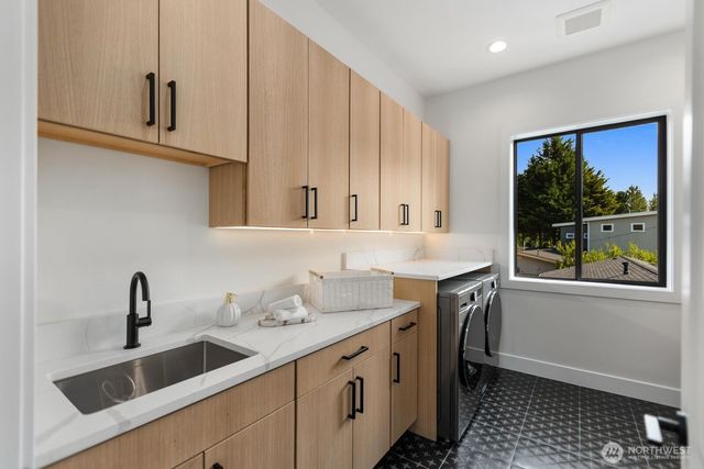 1626 172nd Avenue NE, Bellevue, WA 98008