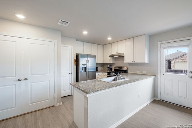 13903 Silos Meadows, San Antonio, TX 78252
